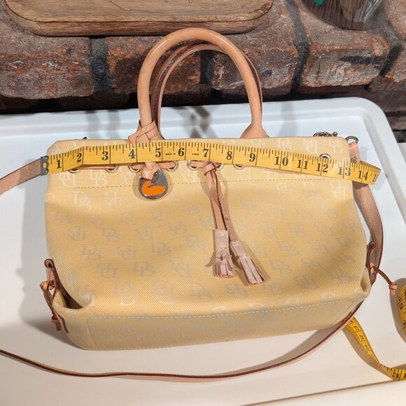 Dooney & Bourke Yellow Signature Tassel Tote Handbag Medium w/ Crossbody Strap - Picture 10 of 10